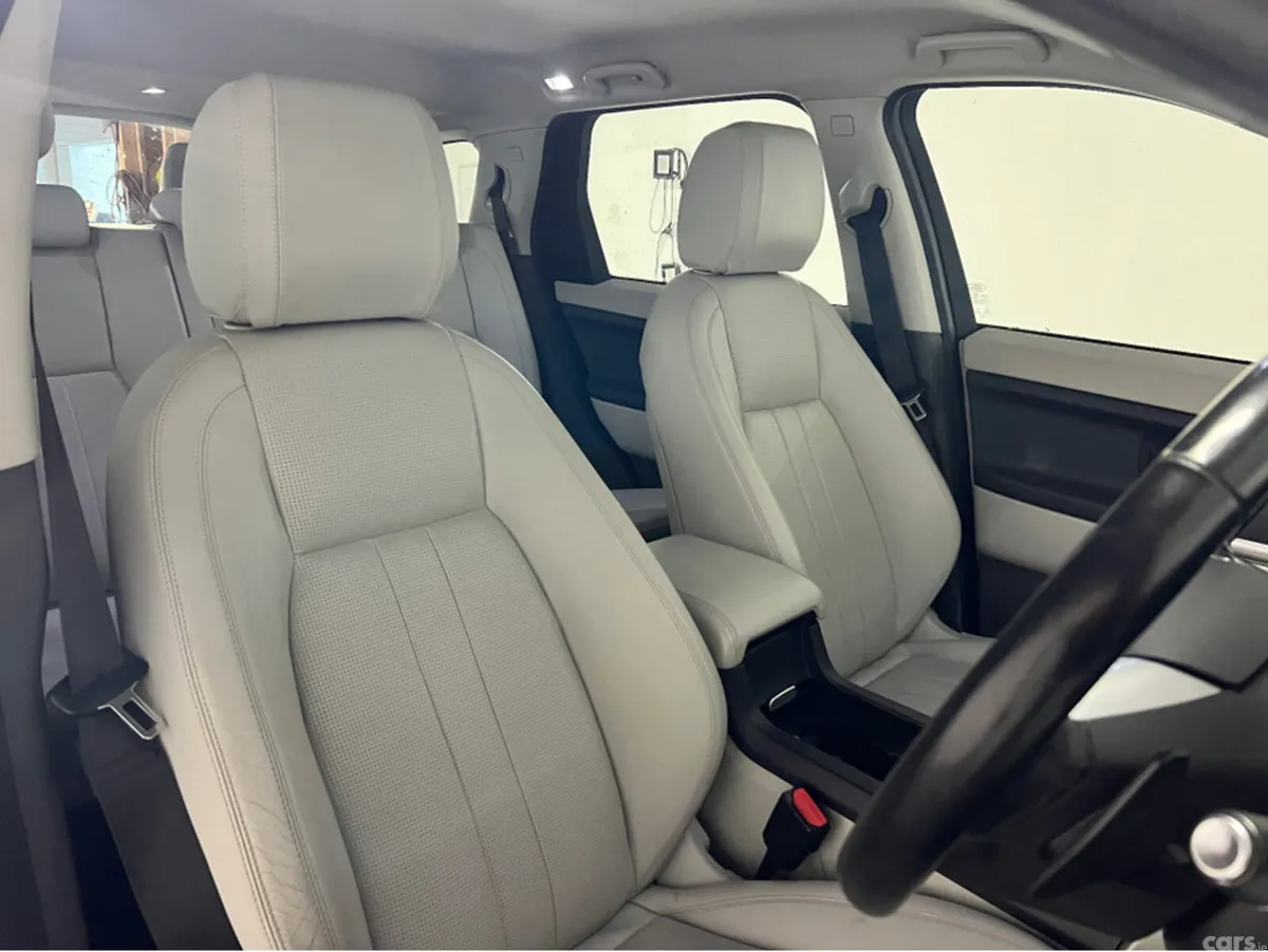 Land Rover Discovery Sport Estate, Diesel, 2019, Grey