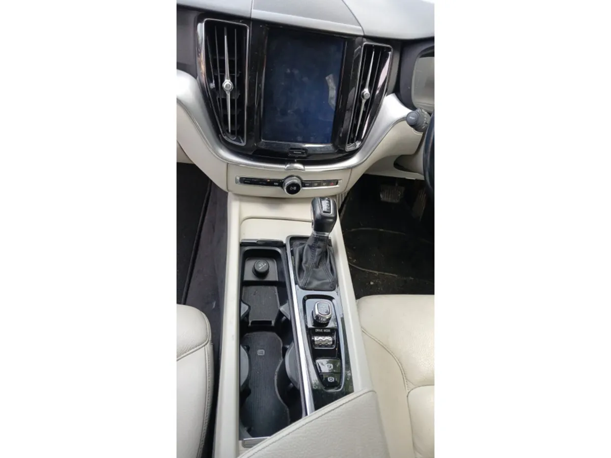 Volvo XC60 Estate, Diesel, 2018, Grey