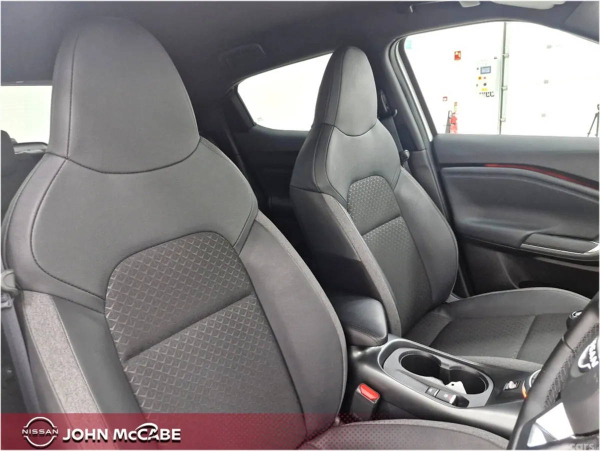 Nissan Juke MPV, Petrol, 2025, White