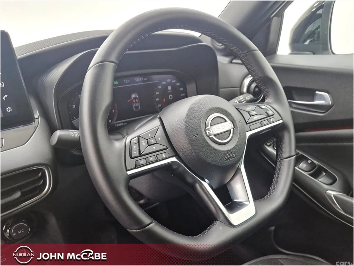 Nissan Juke MPV, Petrol, 2025, White