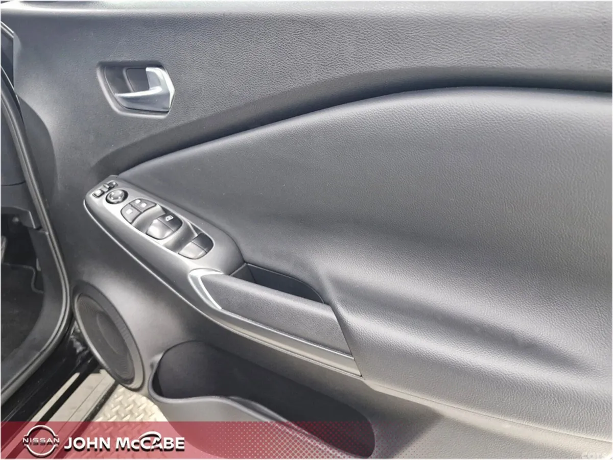Nissan Juke MPV, Petrol, 2025, Black