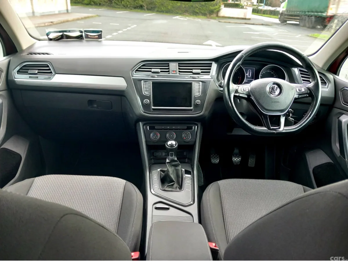 Volkswagen Tiguan Estate, Diesel, 2017, Red