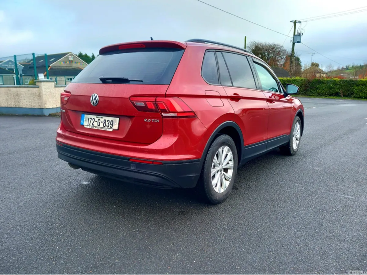Volkswagen Tiguan Estate, Diesel, 2017, Red