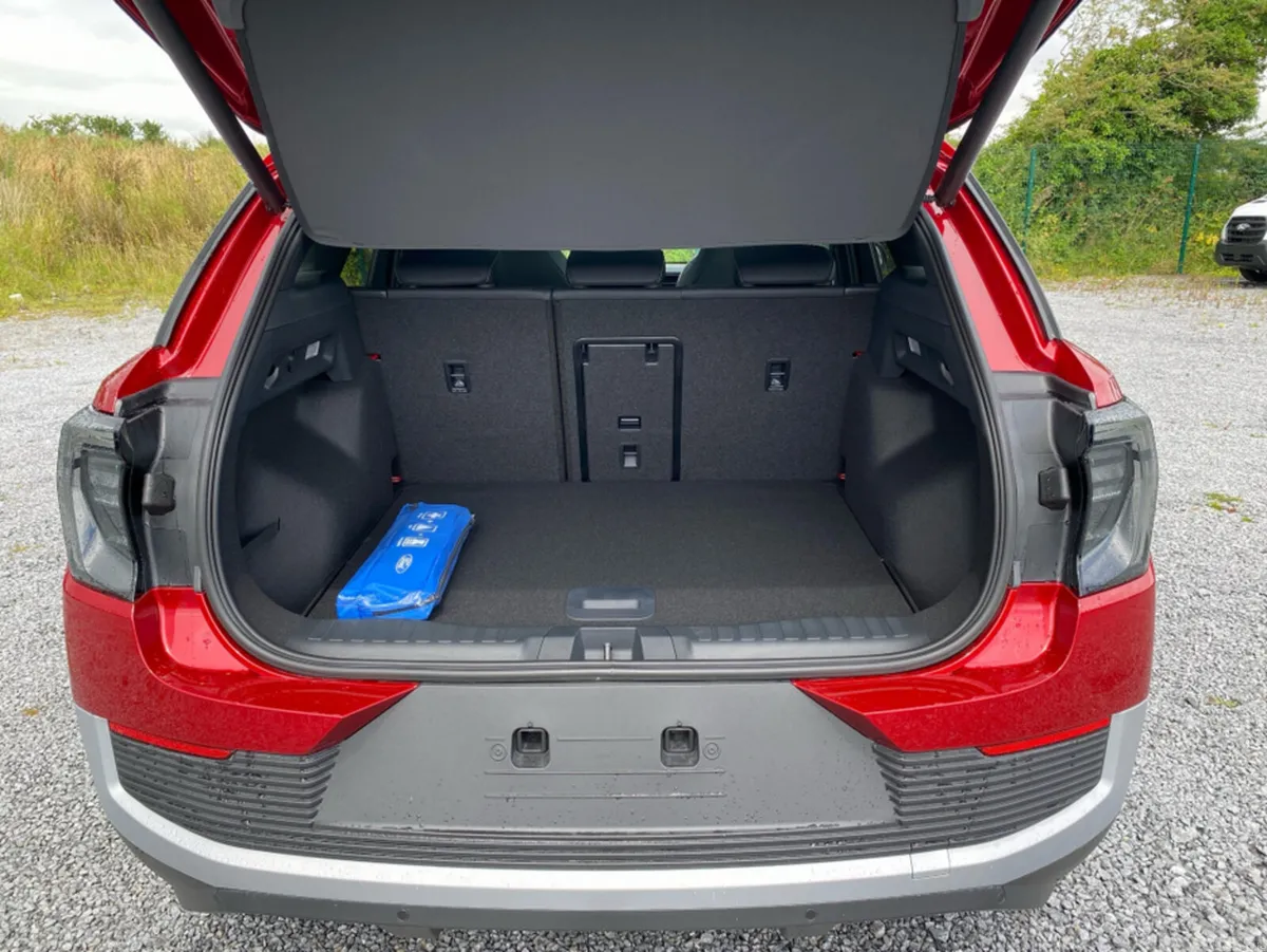 Ford Explorer SUV, Electric, 2026, Red