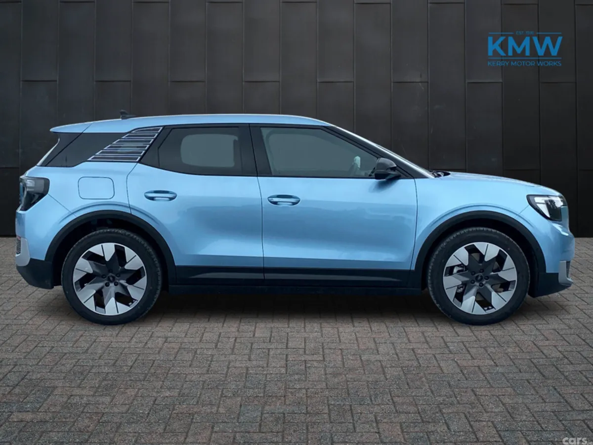 Ford Explorer SUV, Electric, 2026, Blue