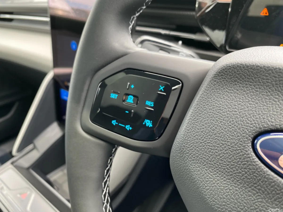 Ford Explorer SUV, Electric, 2026, Blue