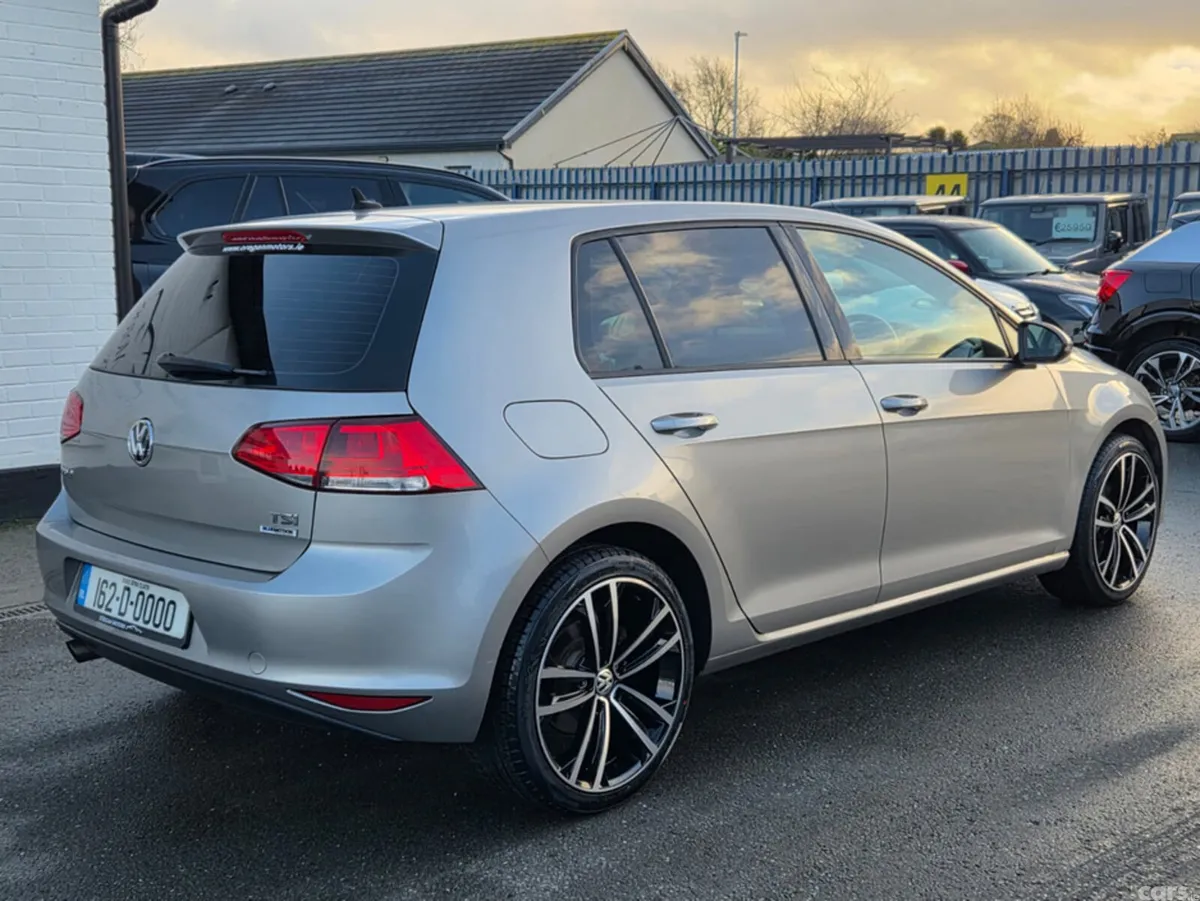 Volkswagen Golf Hatchback, Petrol, 2016, Silver