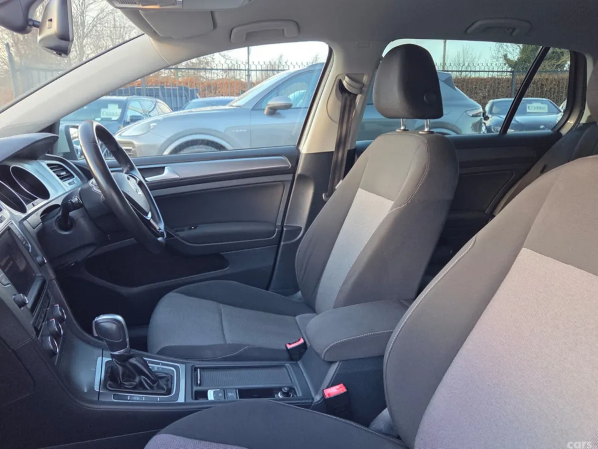 Volkswagen Golf Hatchback, Petrol, 2016, Silver