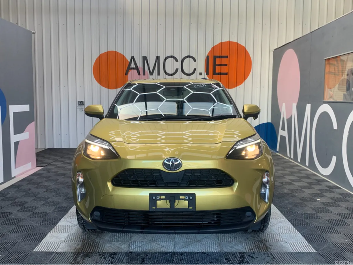 Toyota Yaris Cross SUV, Petrol, 2021, Gold