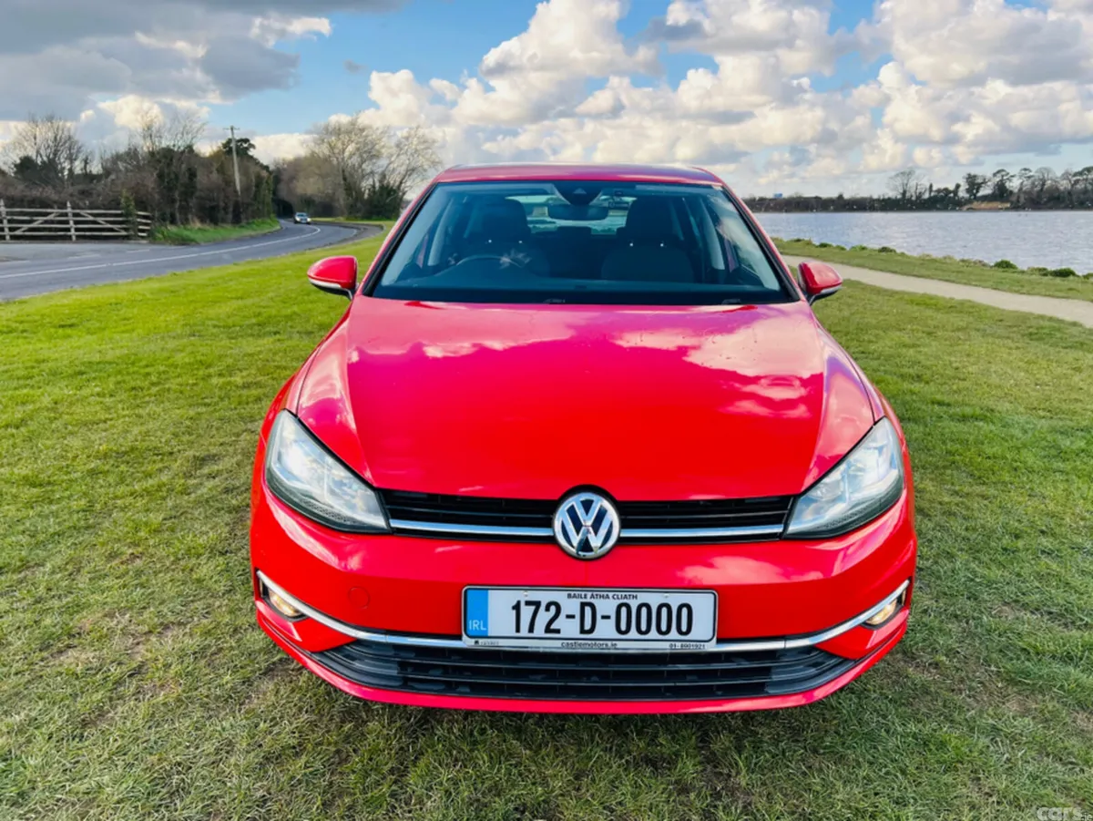 Volkswagen Golf Hatchback, Petrol, 2017, Red
