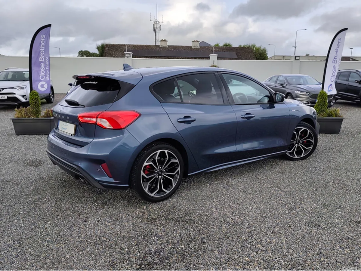 Ford Focus Hatchback, Petrol, 2020, Blue