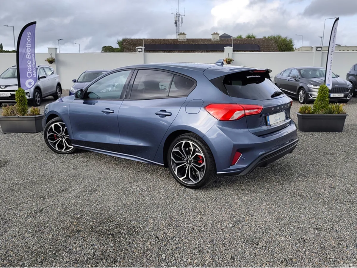 Ford Focus Hatchback, Petrol, 2020, Blue