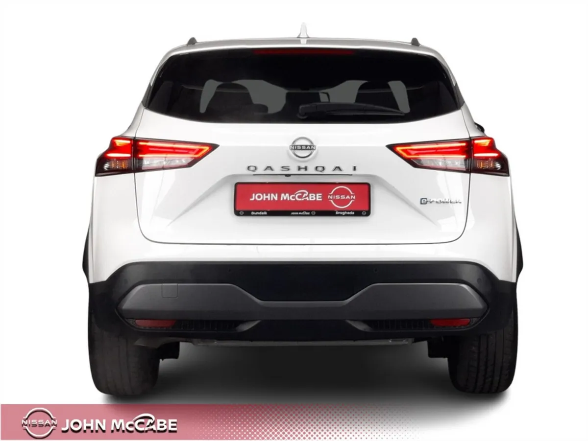 Nissan Qashqai MPV, Petrol, 2023, White