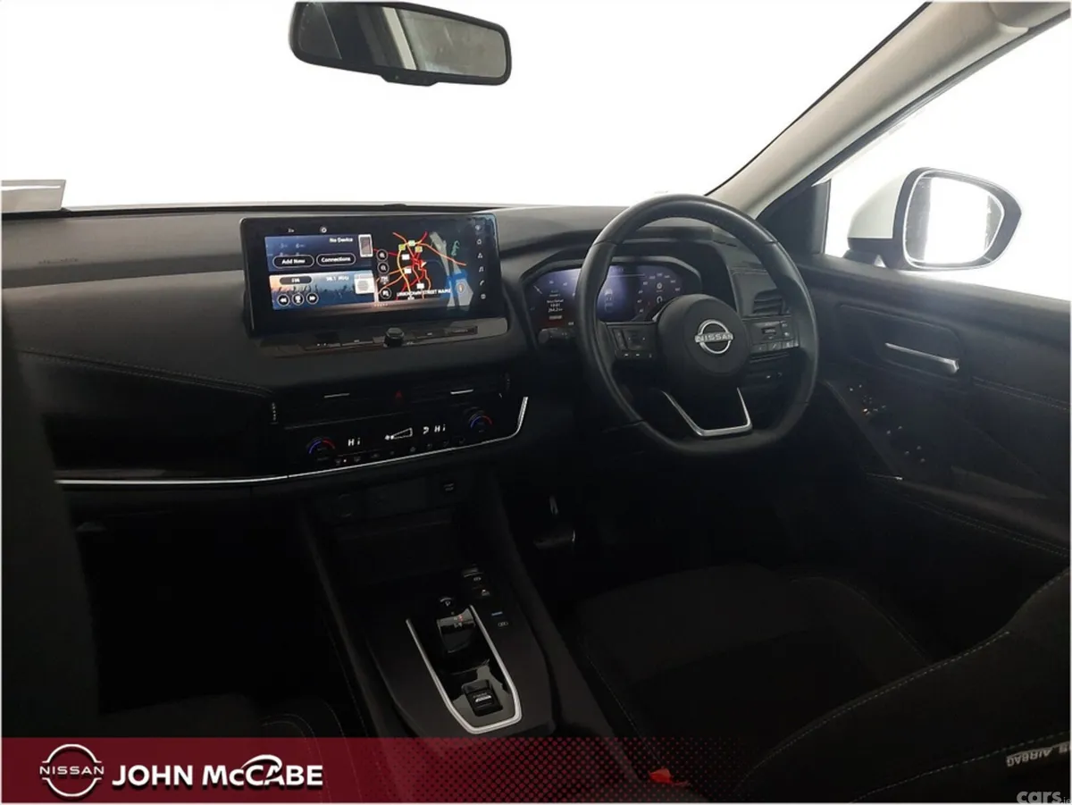 Nissan Qashqai MPV, Petrol, 2023, White
