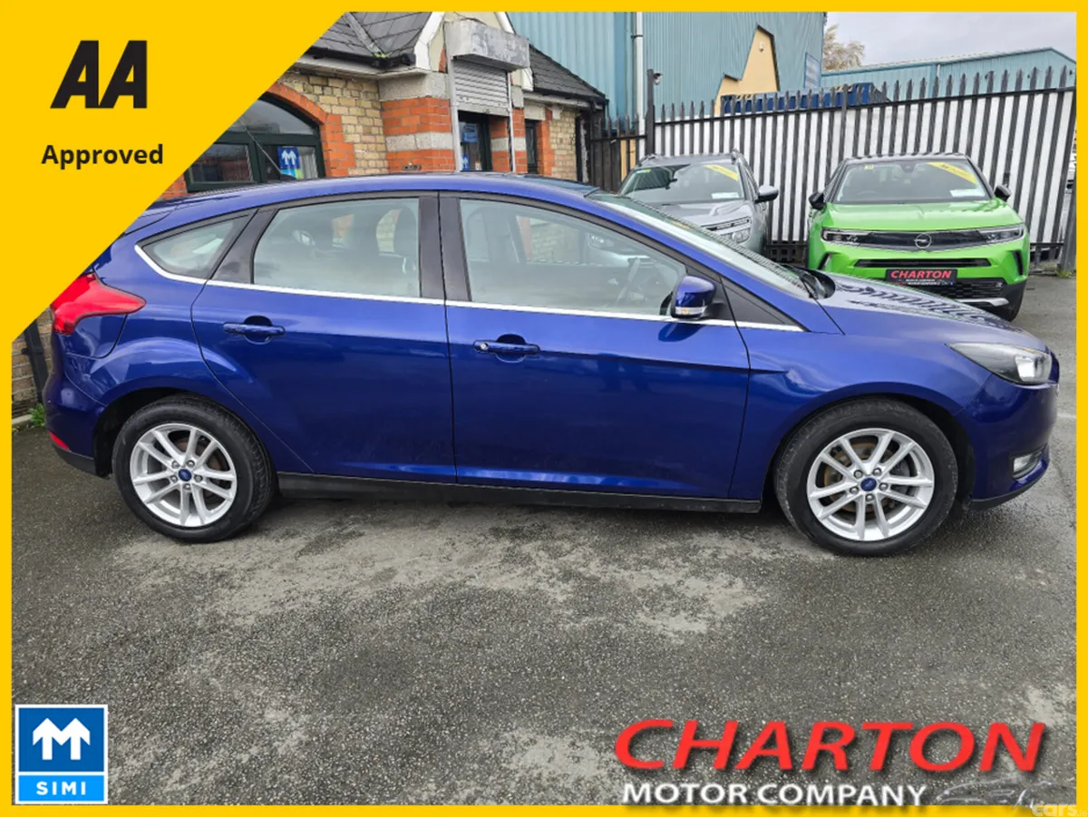 Ford Focus Hatchback, Petrol, 2016, Blue