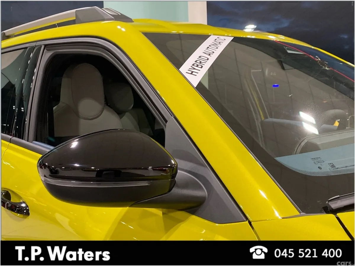 Fiat Grande Panda Hatchback, Electric, 2026, Yellow