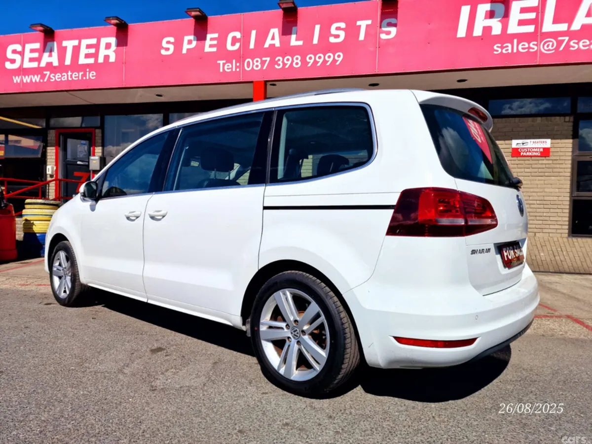 Volkswagen Sharan MPV, Petrol, 2017, White