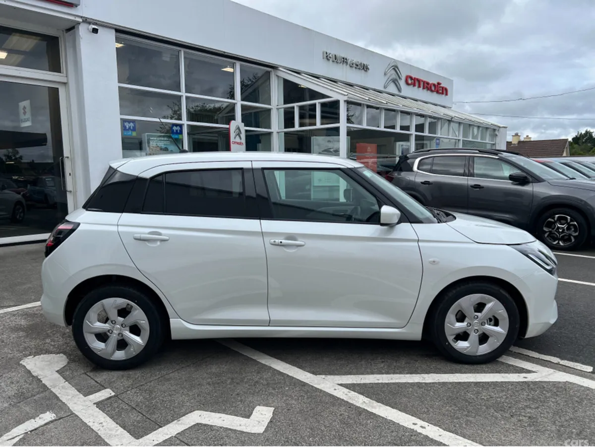 Suzuki Swift Hatchback, Petrol Hybrid, 2026, White