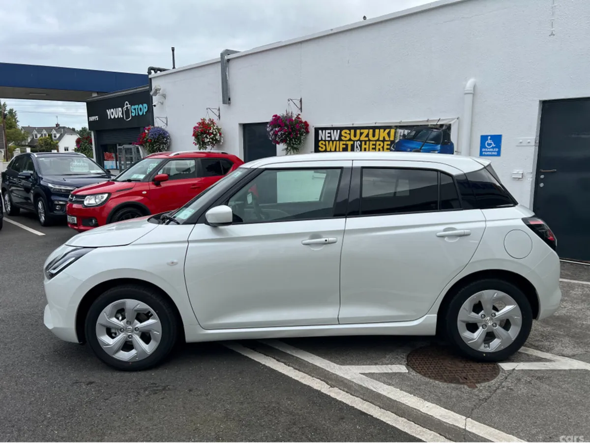 Suzuki Swift Hatchback, Petrol Hybrid, 2026, White