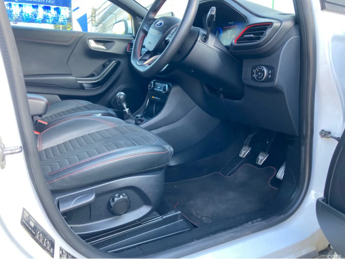 Ford Puma Hatchback, Petrol, 2021, White