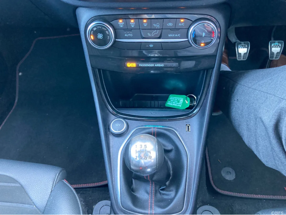 Ford Puma Hatchback, Petrol, 2021, White