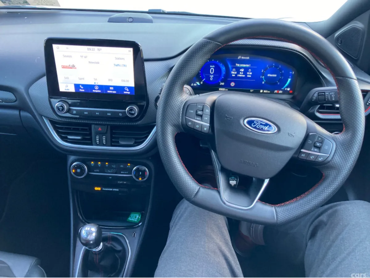 Ford Puma Hatchback, Petrol, 2021, White
