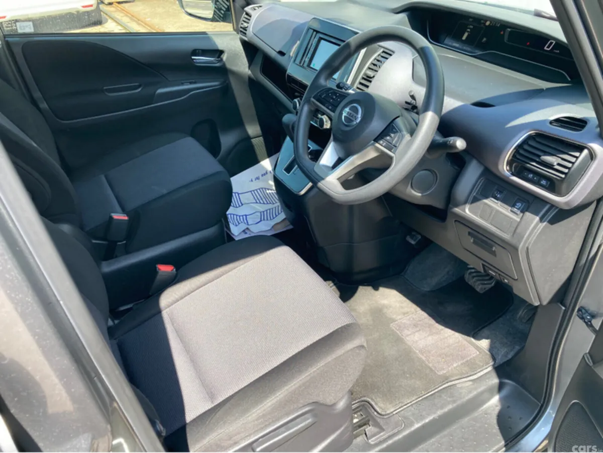 Nissan Serena Hatchback, Petrol Hybrid, 2020, Grey