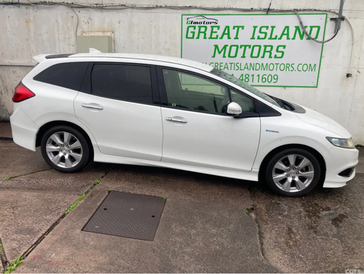 Honda Jade Estate, Petrol Hybrid, 2017, White