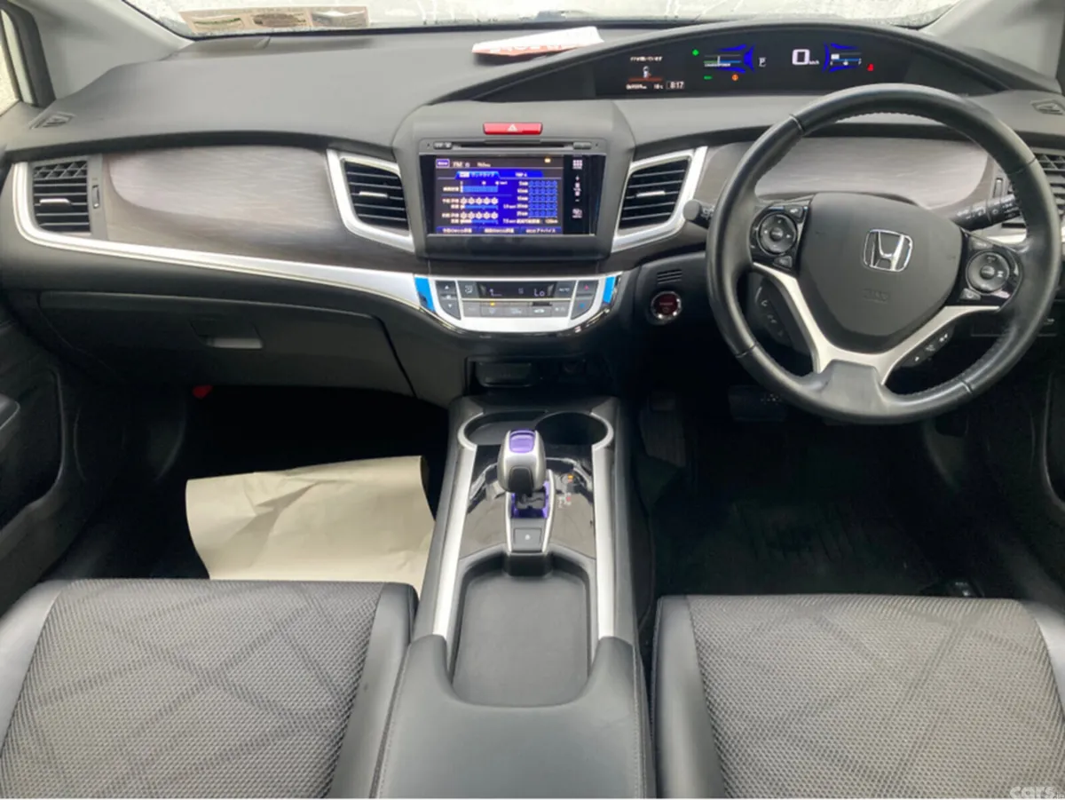 Honda Jade Estate, Petrol Hybrid, 2017, White