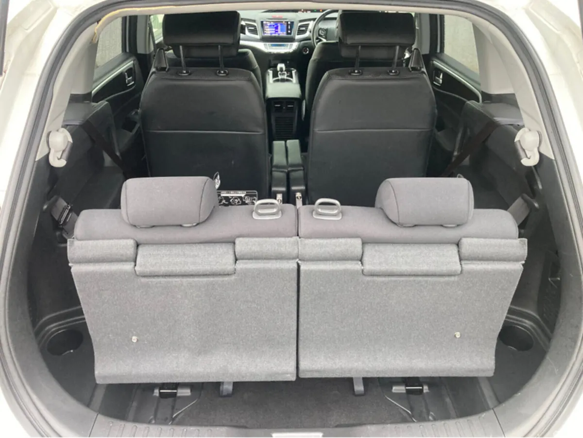 Honda Jade Estate, Petrol Hybrid, 2017, White