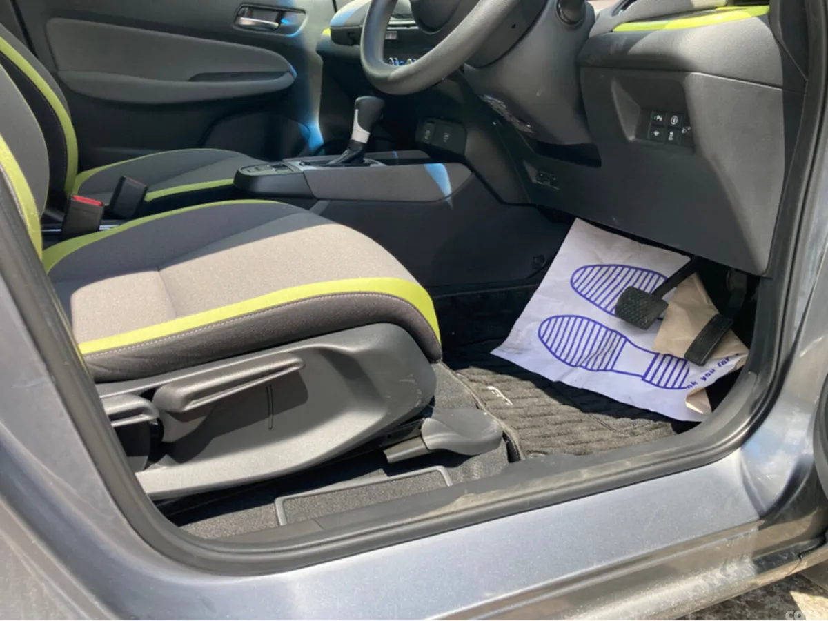 Honda Fit Hatchback, Petrol Hybrid, 2020, Grey