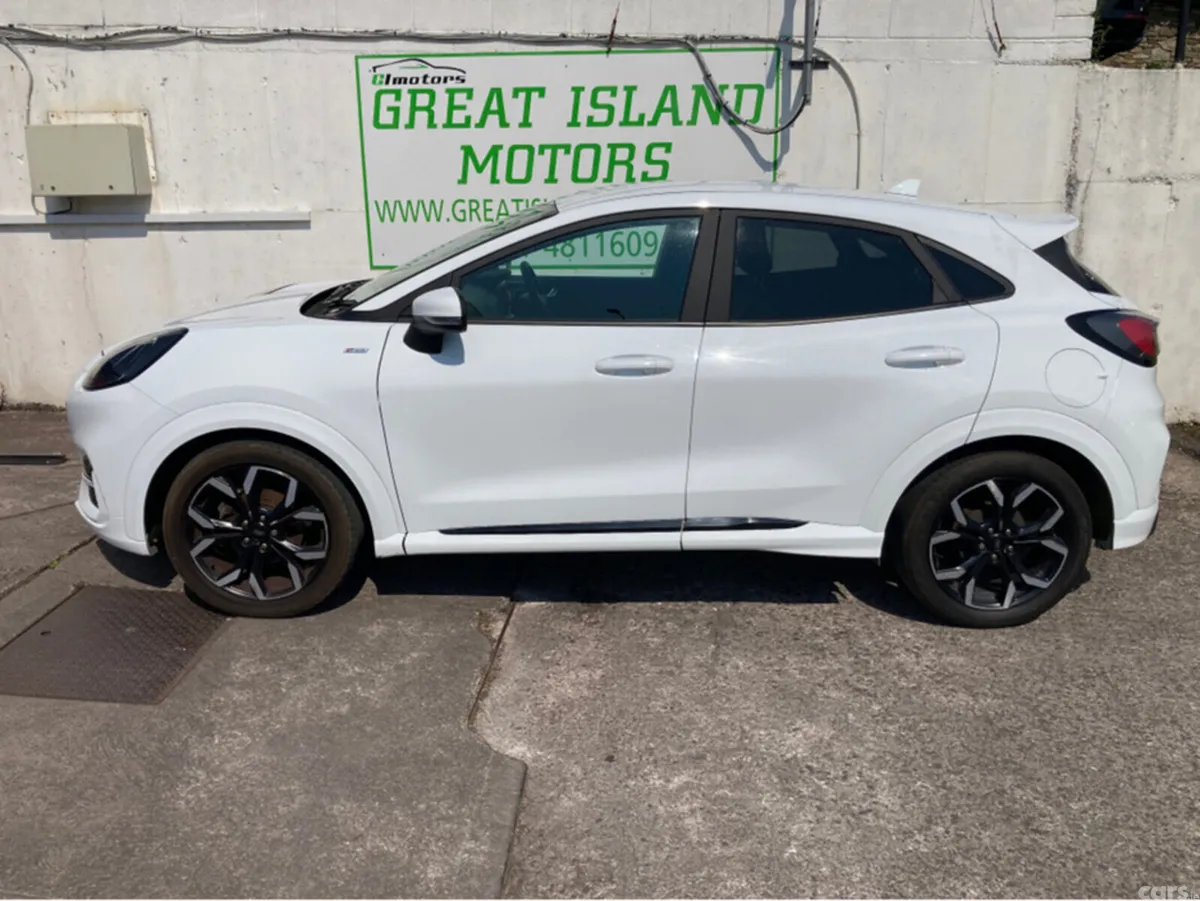 Ford Puma Hatchback, Petrol, 2021, White