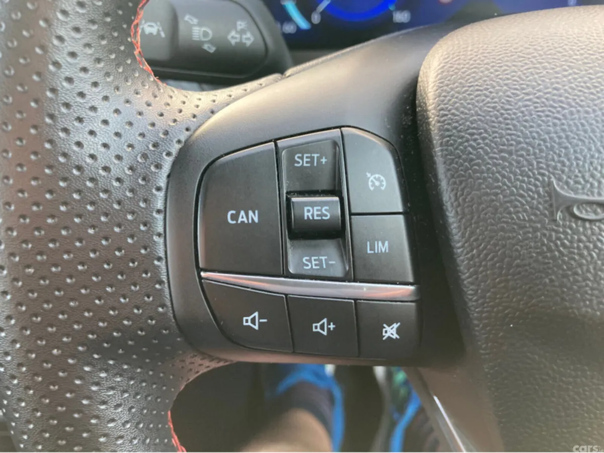 Ford Puma Hatchback, Petrol, 2021, White