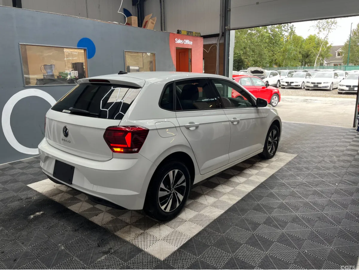 Volkswagen Polo Hatchback, Petrol, 2021, White