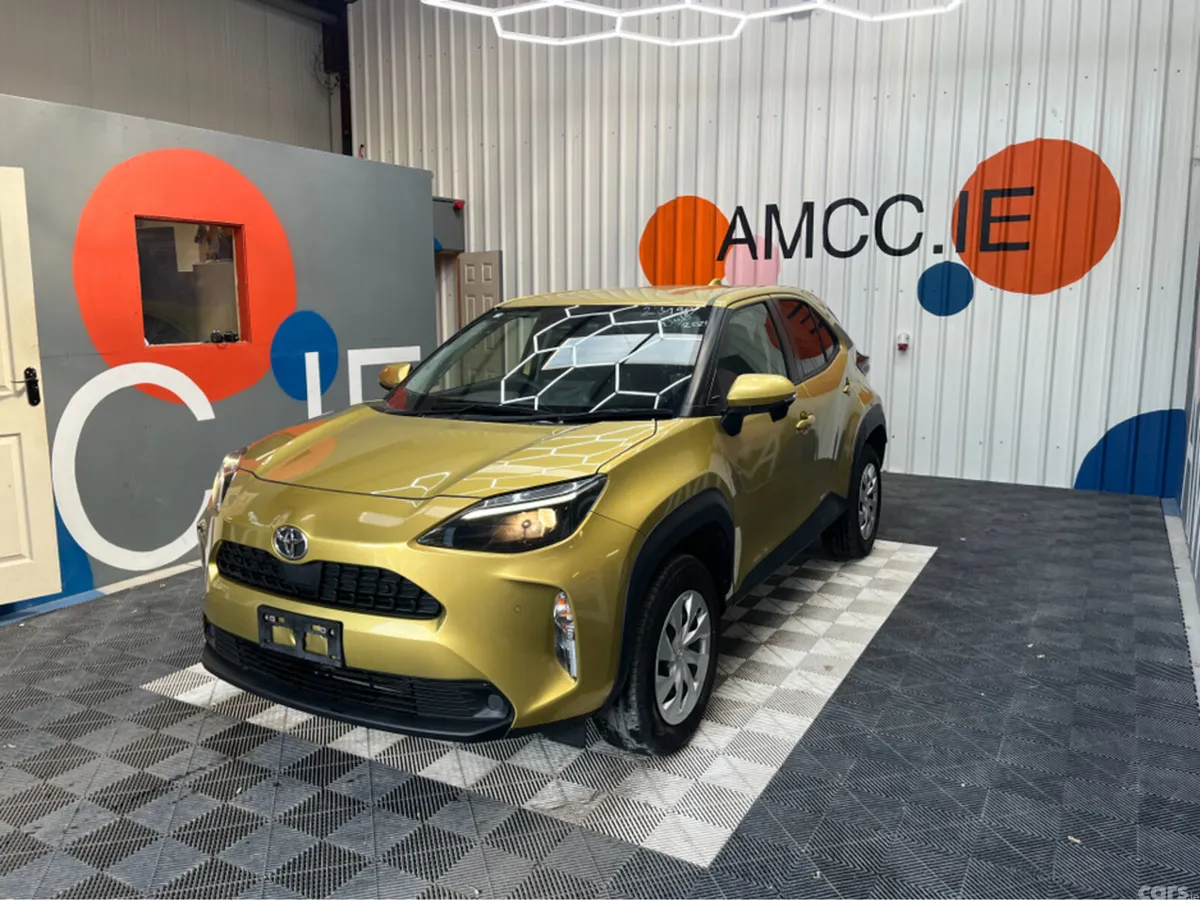Toyota Yaris Cross SUV, Petrol, 2021, Gold