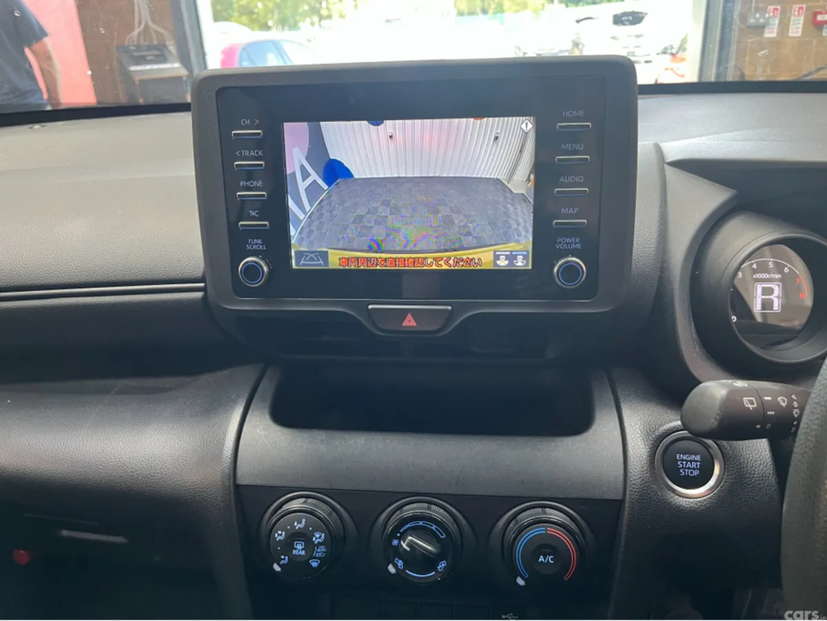 Toyota Yaris Cross SUV, Petrol, 2021, Gold