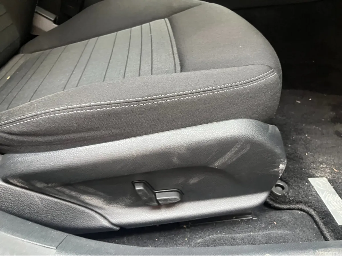 Mercedes-Benz C-Class Saloon, Petrol, 2017, White