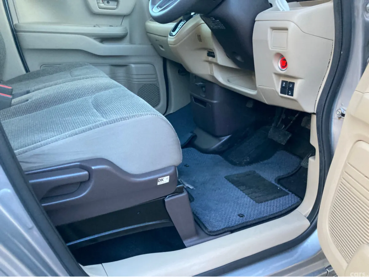 Honda Fit Hatchback, Petrol, 2019, Silver