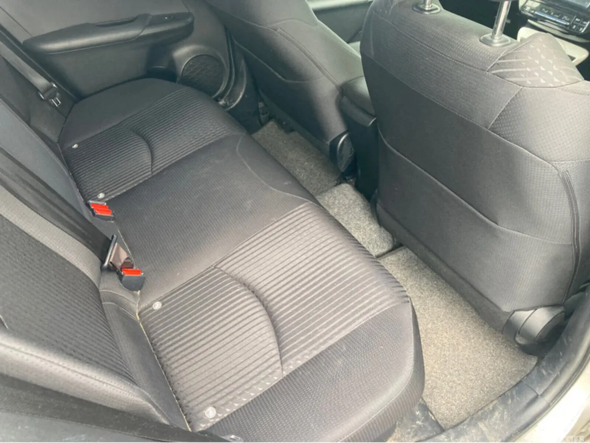 Toyota Prius Hatchback, Petrol Hybrid, 2016, Silver