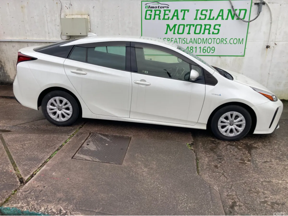 Toyota Prius Hatchback, Petrol Hybrid, 2020, White