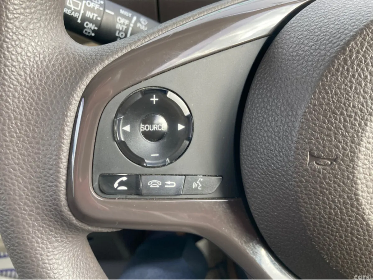 Honda Fit Hatchback, Petrol, 2018, White