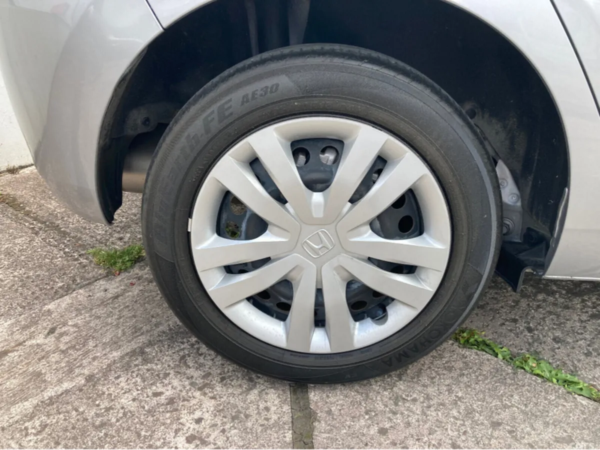 Honda Fit Hatchback, Petrol Hybrid, 2022, Silver