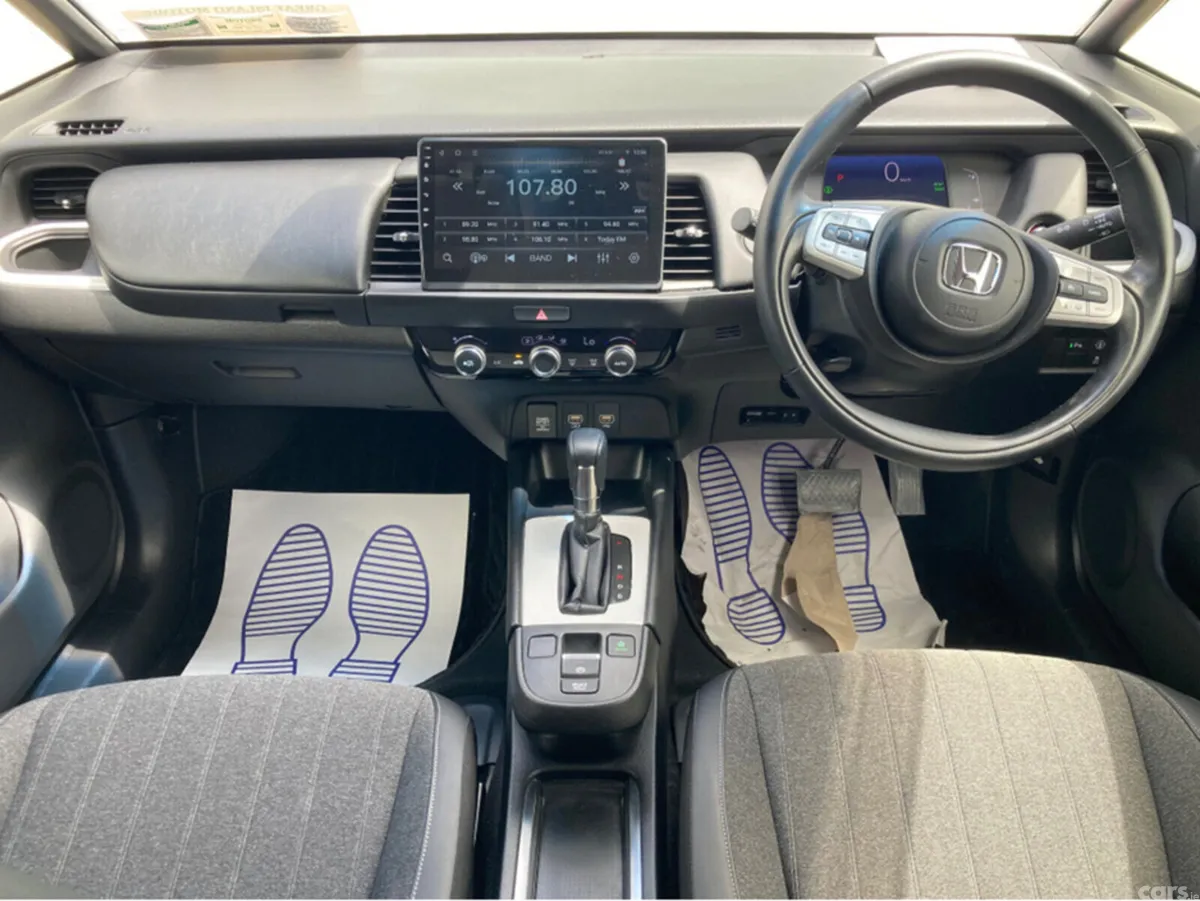 Honda Fit Hatchback, Petrol Hybrid, 2022, Silver
