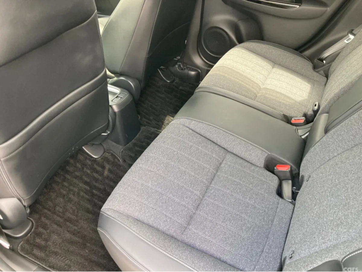 Honda Fit Hatchback, Petrol Hybrid, 2022, Silver