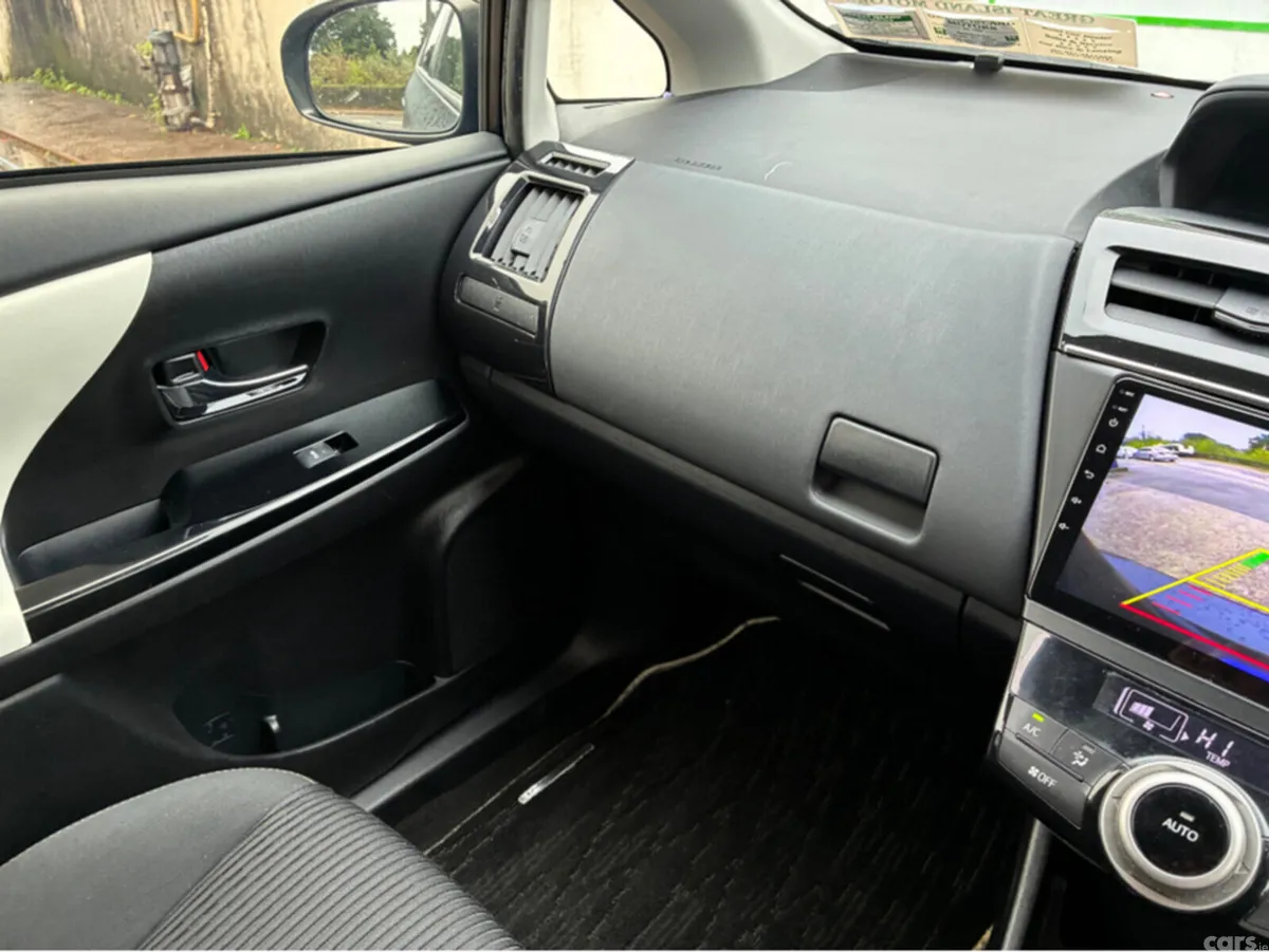 Toyota Prius Hatchback, Petrol Hybrid, 2017, Black