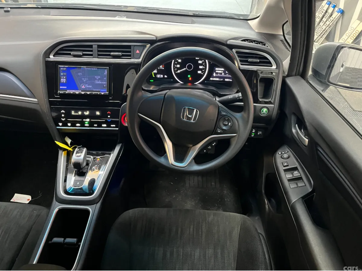 Honda Shuttle SUV, Petrol Hybrid, 2022, Silver