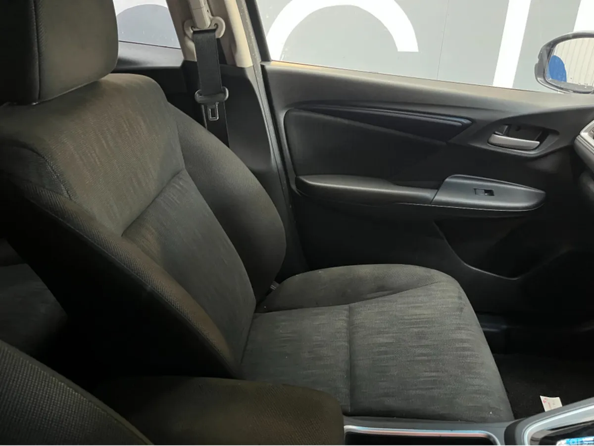 Honda Shuttle SUV, Petrol Hybrid, 2022, Silver