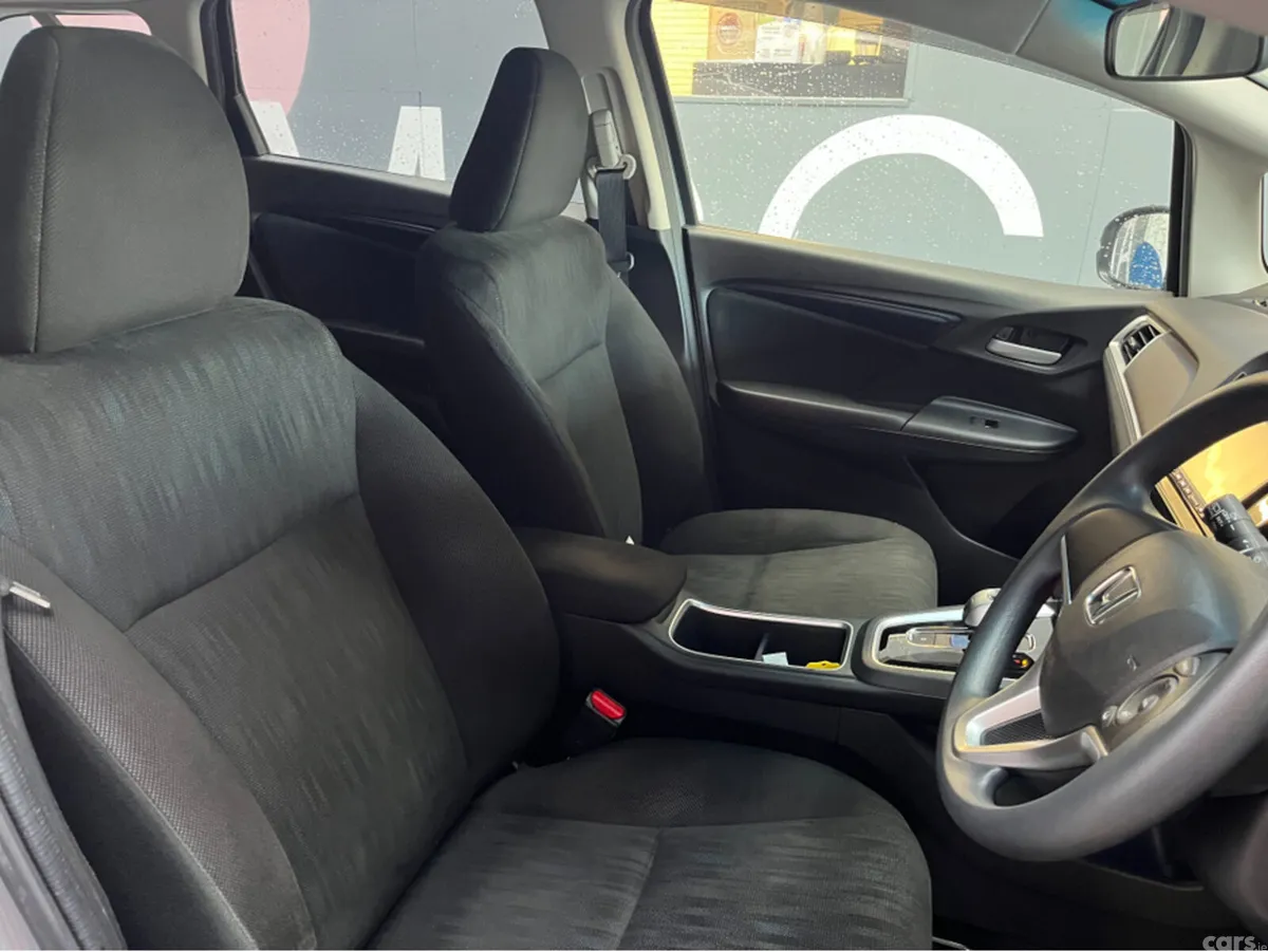 Honda Shuttle MPV, Petrol Hybrid, 2022, Silver