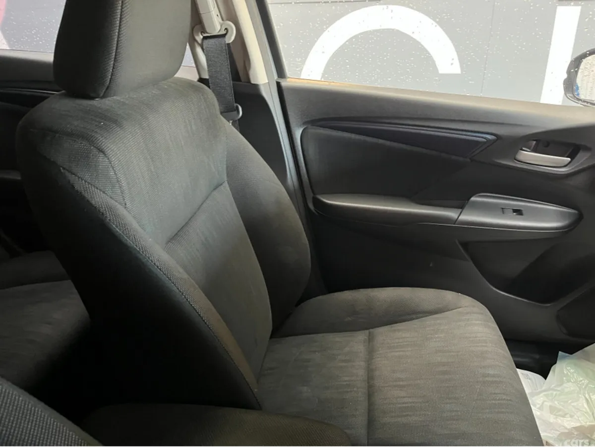 Honda Shuttle MPV, Petrol Hybrid, 2022, Silver