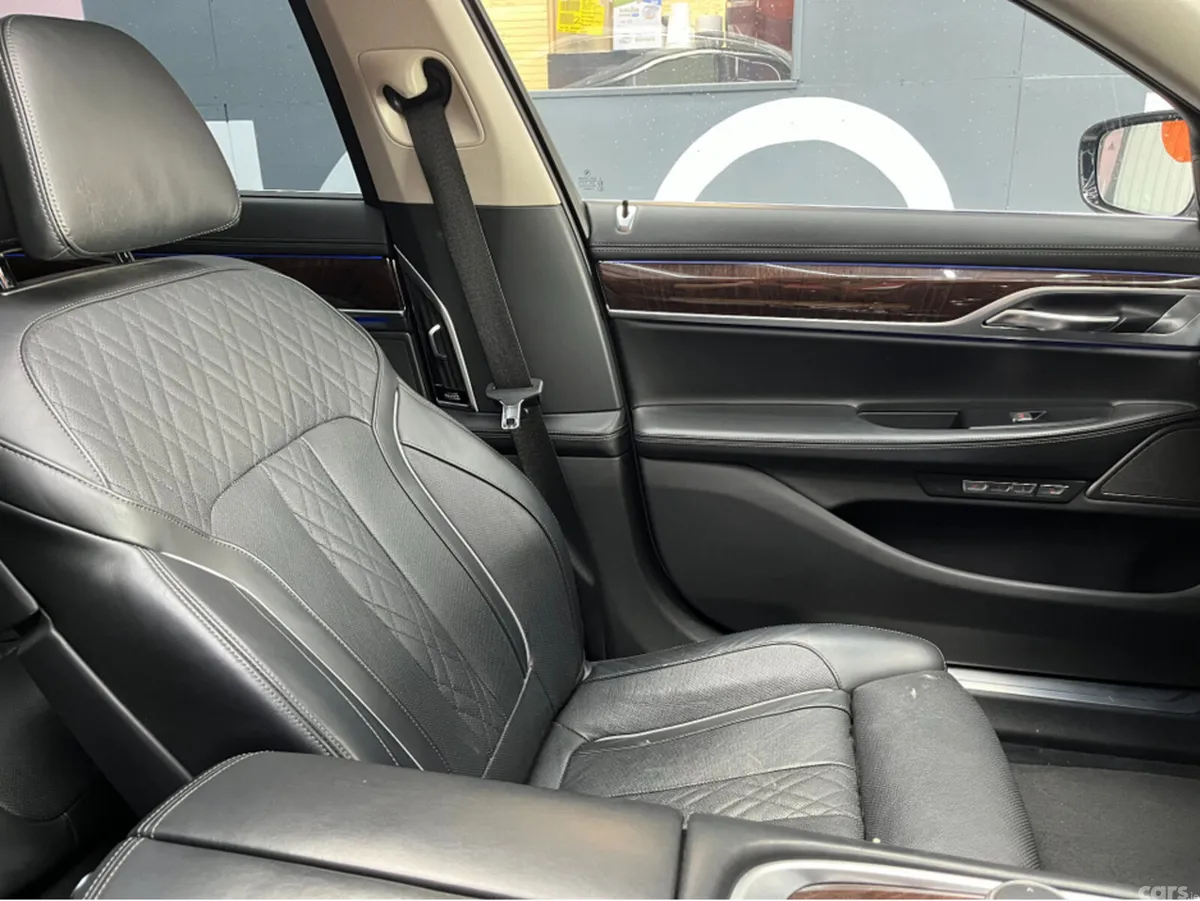 BMW 7-Series Saloon, Petrol Plug-in Hybrid, 2016, White